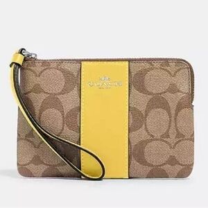 NWT Coach Corner Zip Wristlet in Khaki Signature Canvas & Yellow Leather